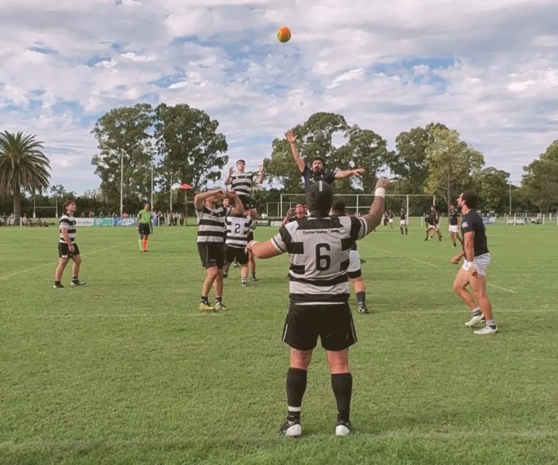 Estudiantes debut� con una victoria en el Torneo UROBA